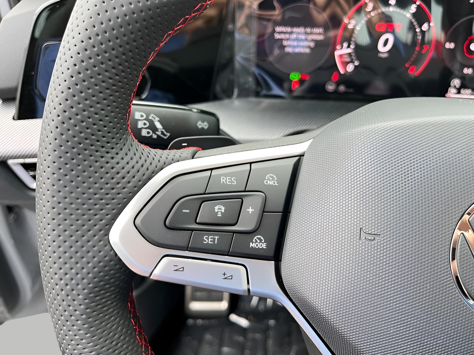 2025 Volkswagen Golf GTI 2.0T Autobahn DSG