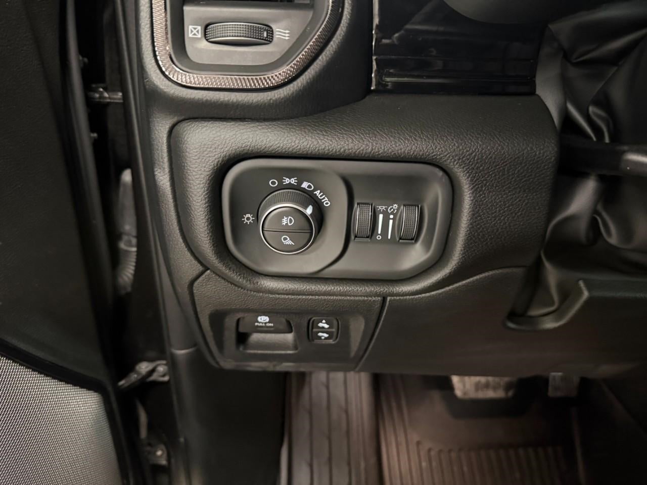 2025 RAM 1500 Rebel 4x4 Crew Cab 5'7 Box