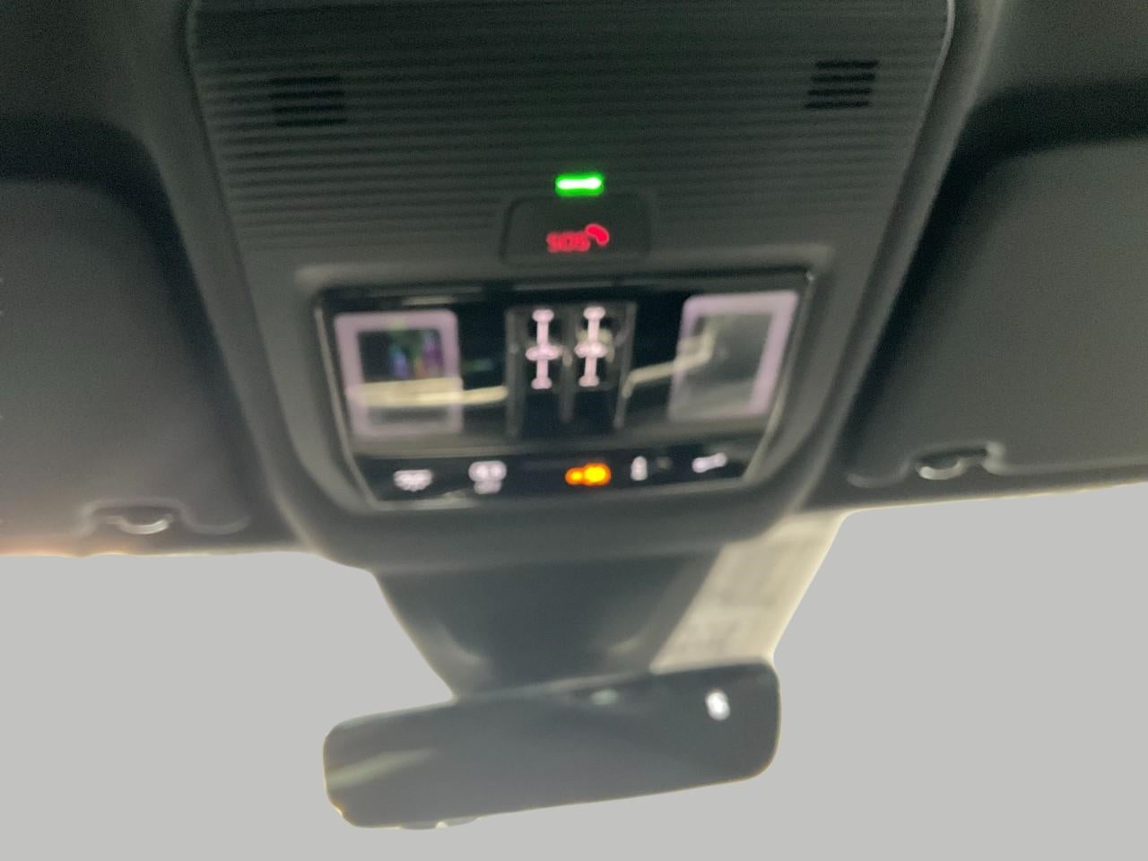 2026 Volkswagen Atlas Cross Sport 2.0T SEL Premium R-Line 4MOTION