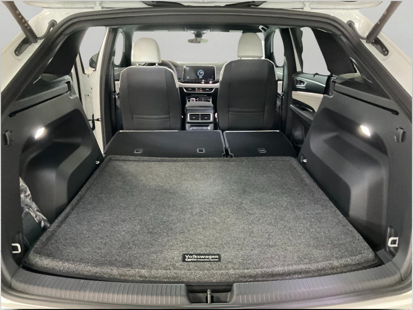 2026 Volkswagen Atlas Cross Sport 2.0T SEL Premium R-Line 4MOTION