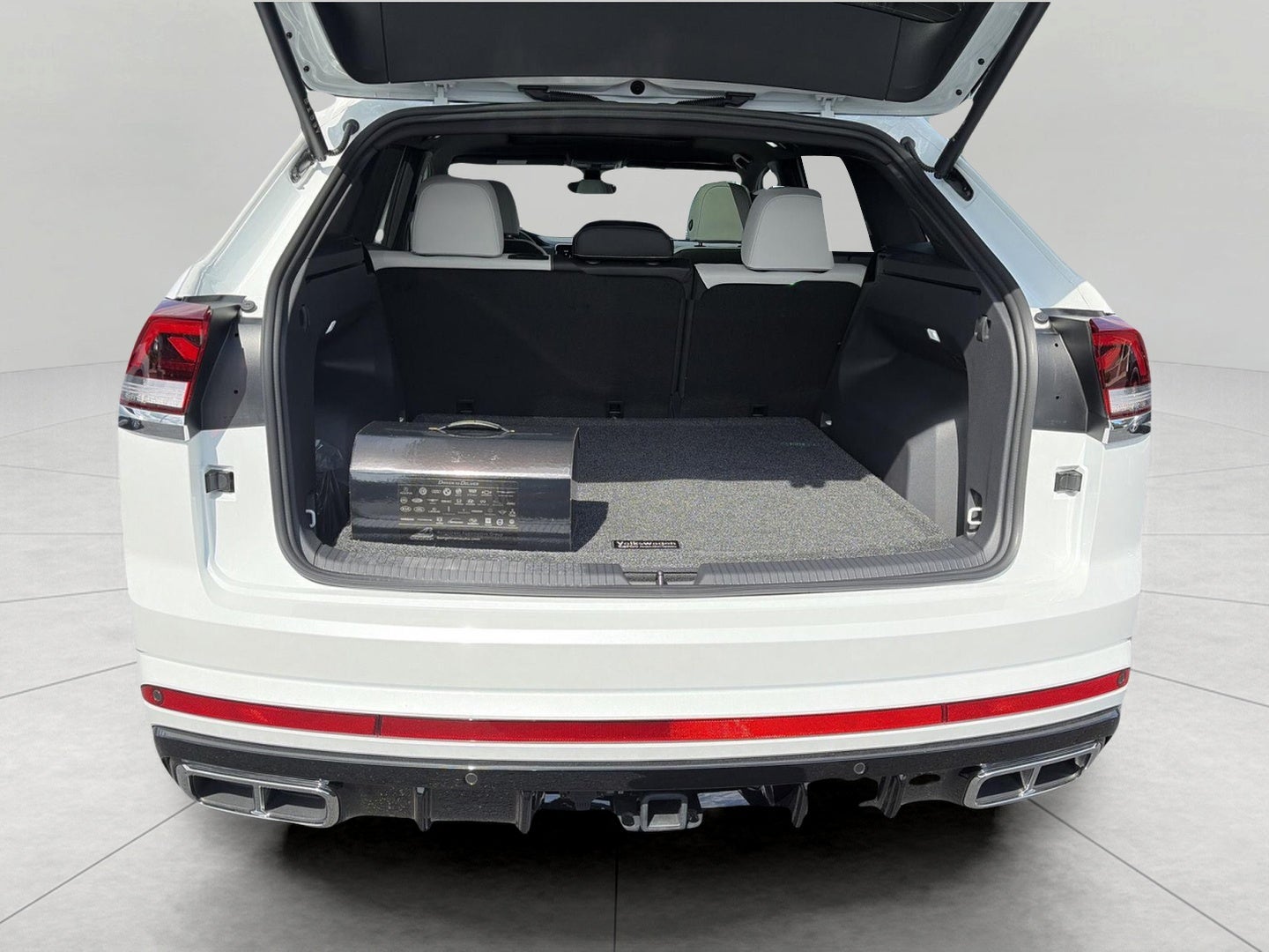 2026 Volkswagen Atlas Cross Sport 2.0T SEL Premium R-Line 4MOTION