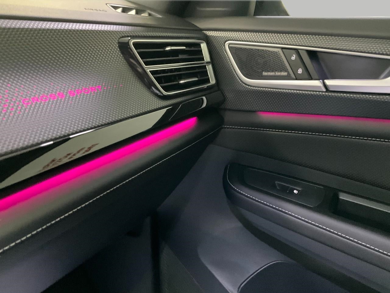 2026 Volkswagen Atlas Cross Sport 2.0T SEL Premium R-Line 4MOTION