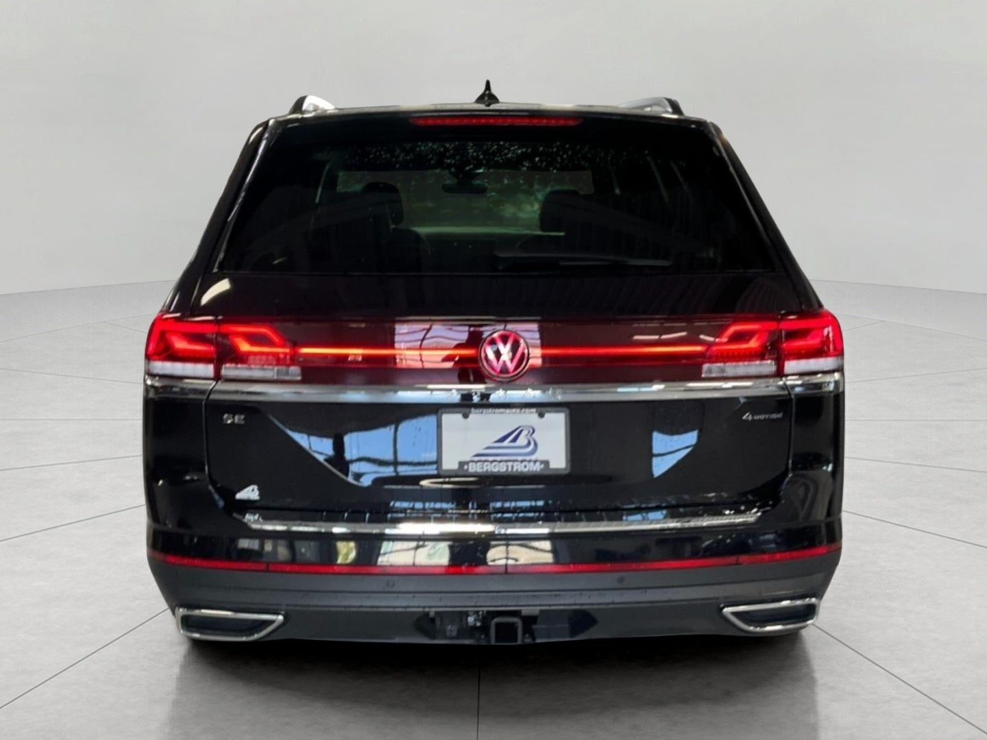 2026 Volkswagen Atlas 2.0T SE w/Technology 4MOTION