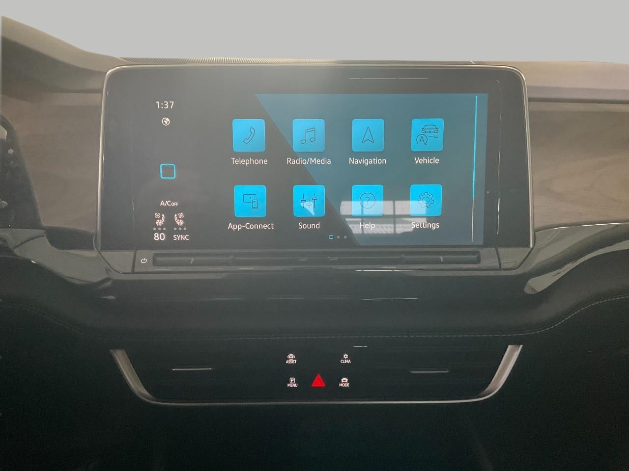 2026 Volkswagen Atlas 2.0T SE w/Technology 4MOTION