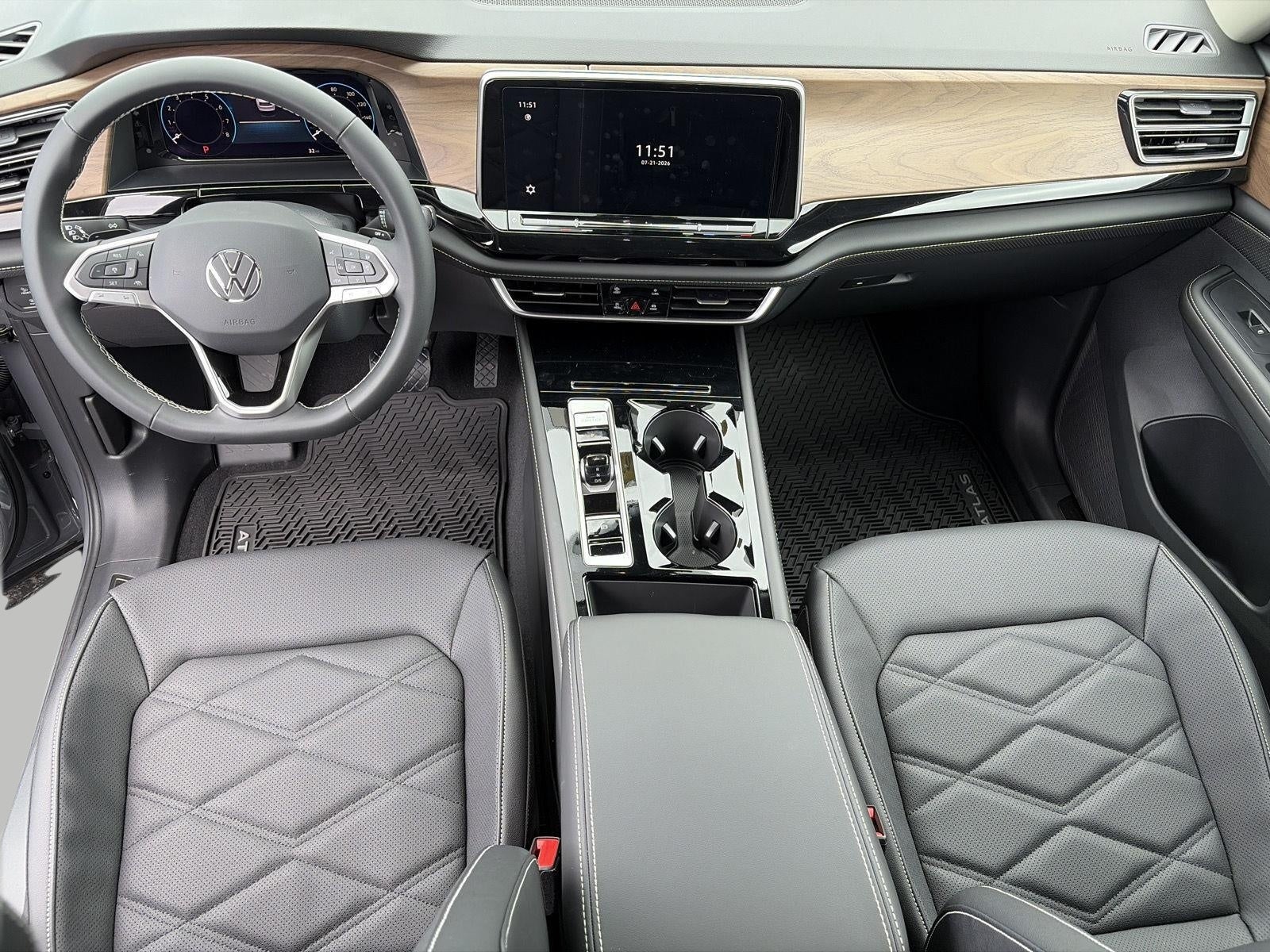 2026 Volkswagen Atlas 2.0T SE w/Technology 4MOTION