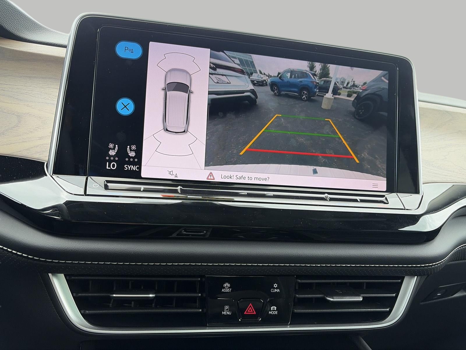 2026 Volkswagen Atlas 2.0T SE w/Technology 4MOTION
