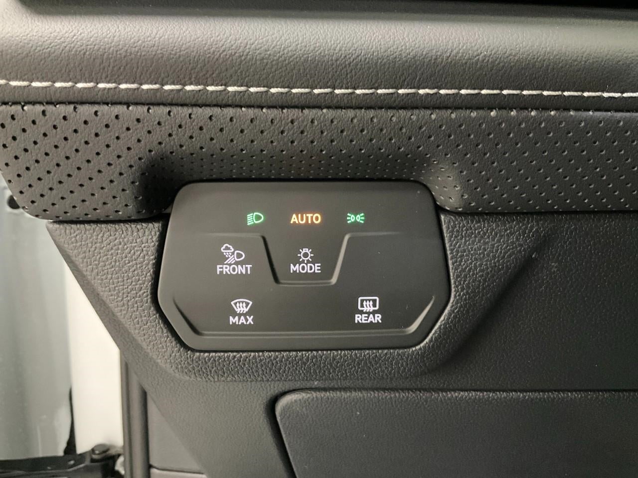 2026 Volkswagen Atlas Cross Sport 2.0T SE w/Technology 4MOTION