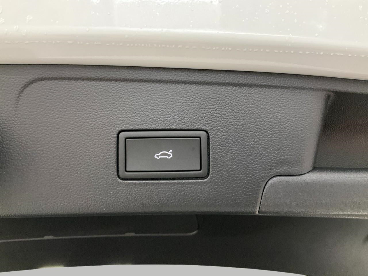 2026 Volkswagen Atlas Cross Sport 2.0T SE w/Technology 4MOTION