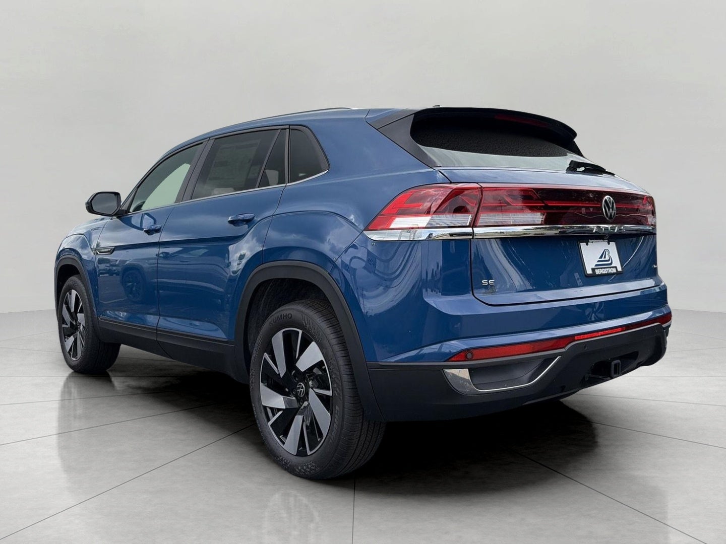2026 Volkswagen Atlas Cross Sport 2.0T SE w/Technology 4MOTION