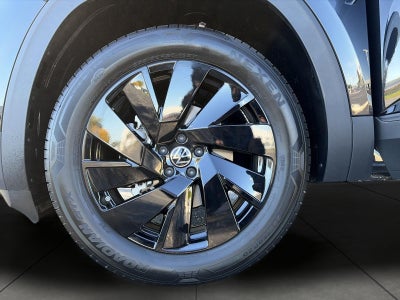 2026 Volkswagen Atlas Cross Sport 2.0T SE w/Technology 4MOTION