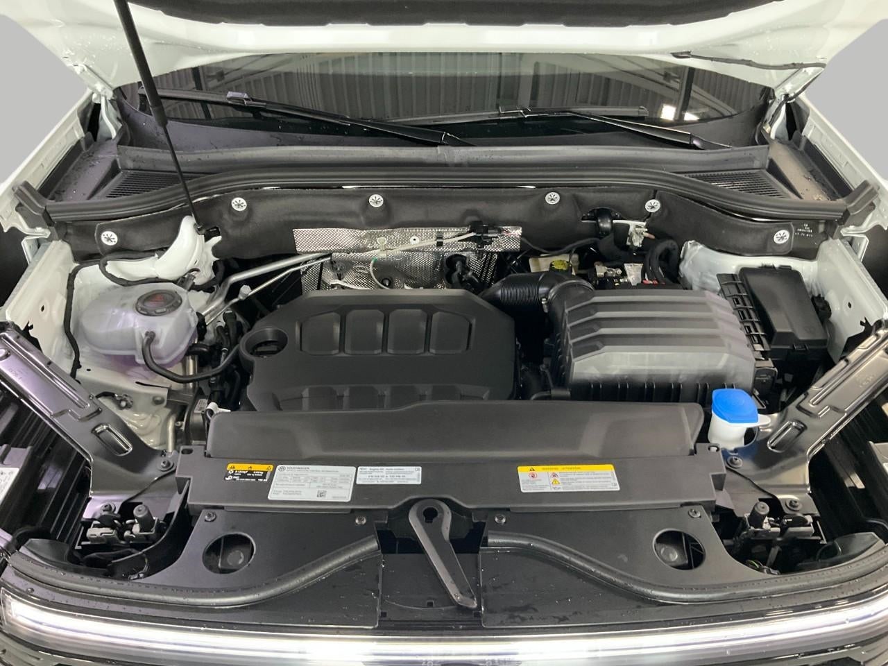 2026 Volkswagen Atlas Cross Sport 2.0T SE w/Technology 4MOTION