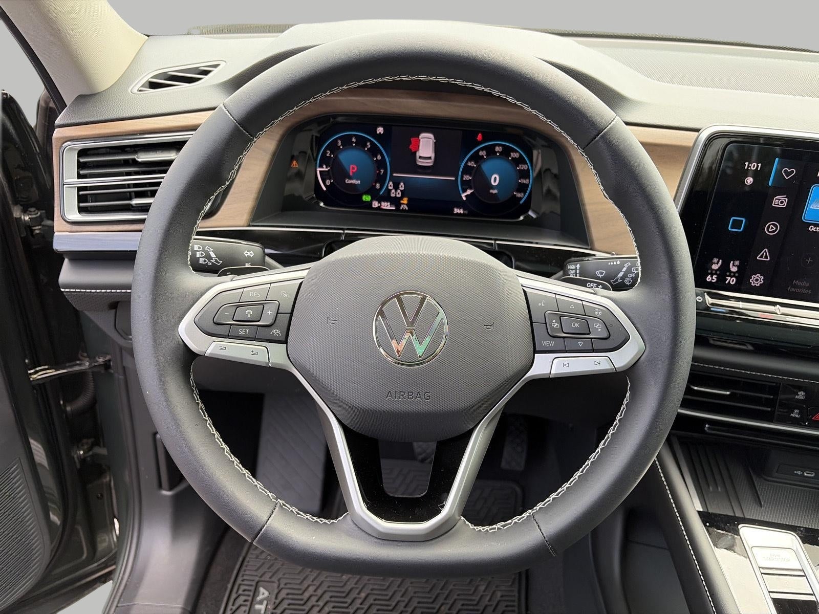 2026 Volkswagen Atlas 2.0T SE w/Technology 4MOTION