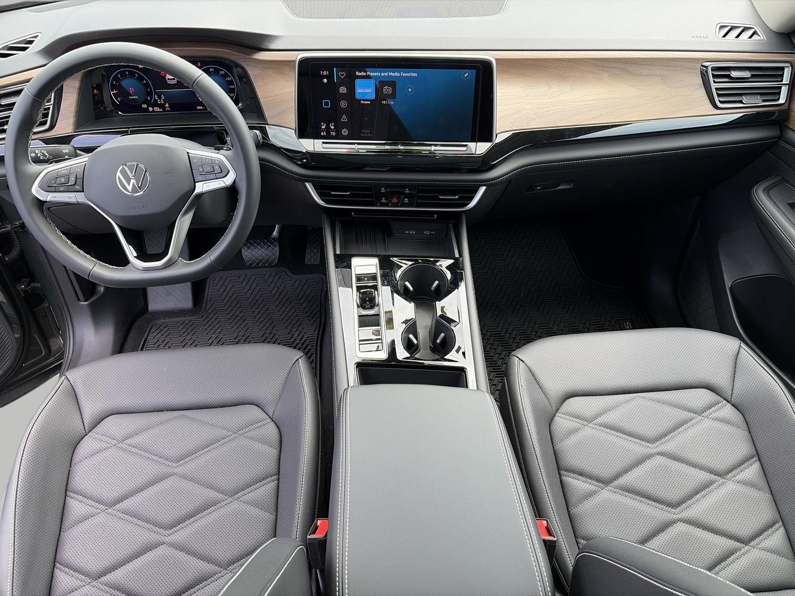 2026 Volkswagen Atlas 2.0T SE w/Technology 4MOTION