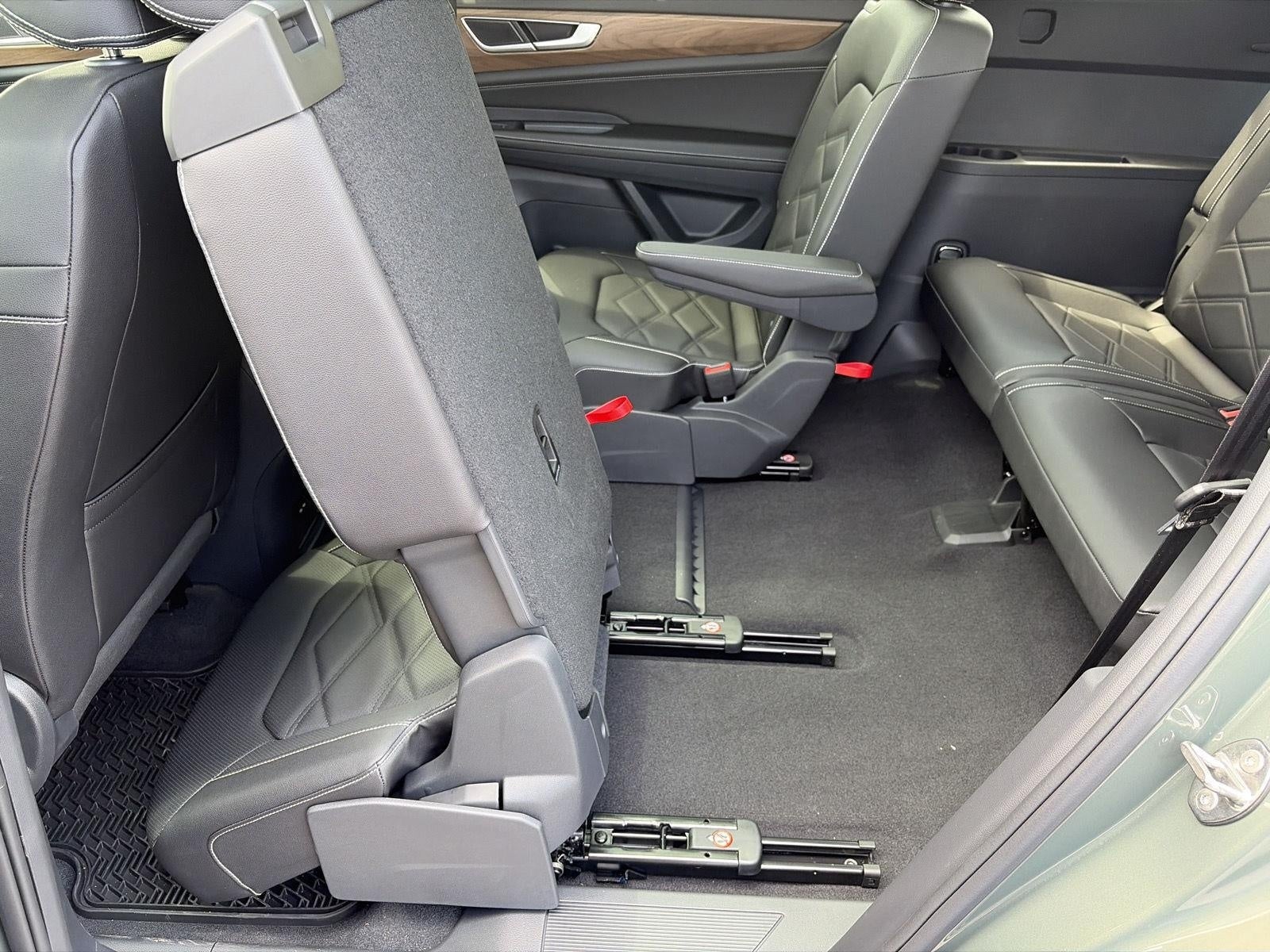 2026 Volkswagen Atlas 2.0T SE w/Technology 4MOTION
