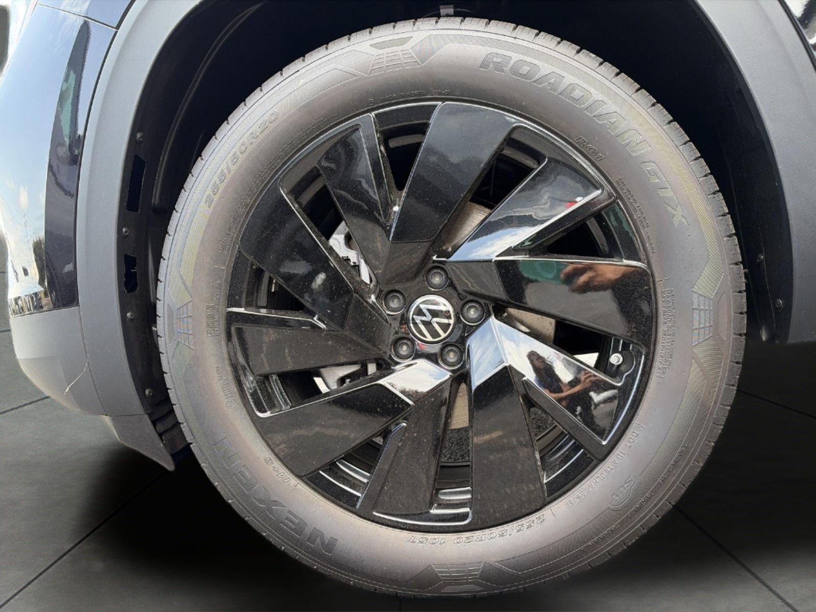 2026 Volkswagen Atlas 2.0T SE w/Technology 4MOTION