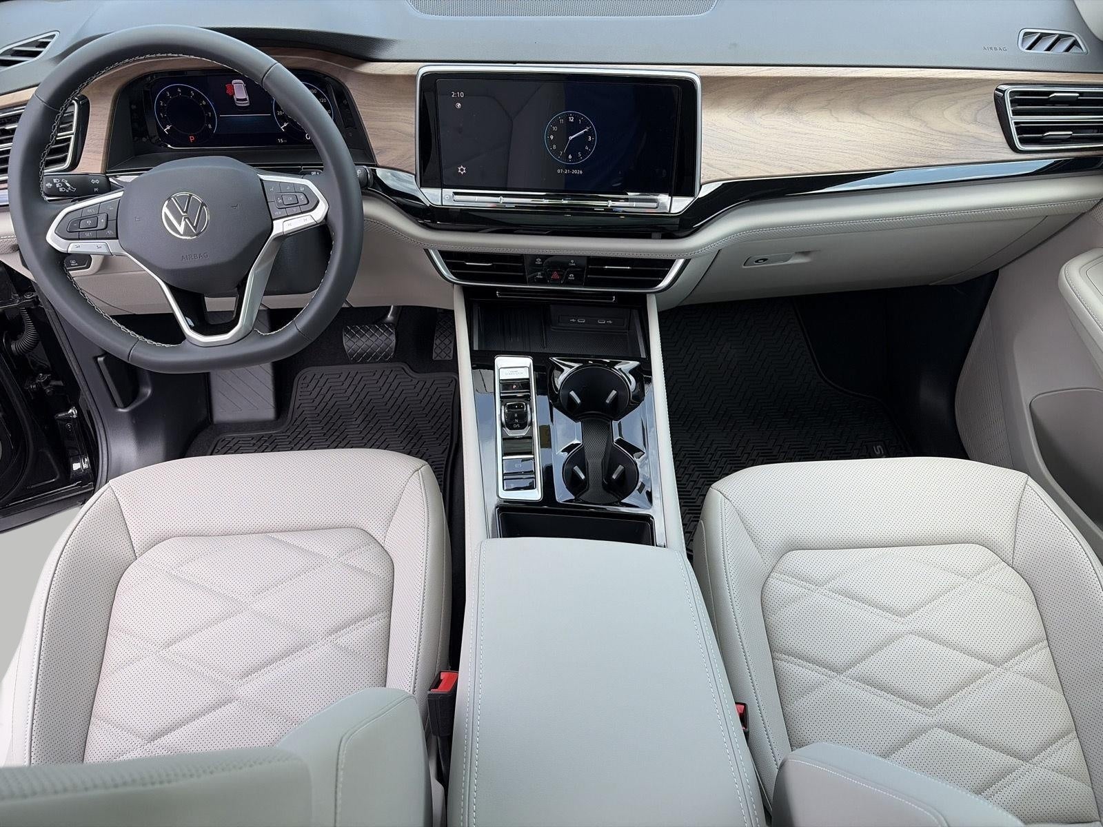 2026 Volkswagen Atlas 2.0T SE w/Technology 4MOTION