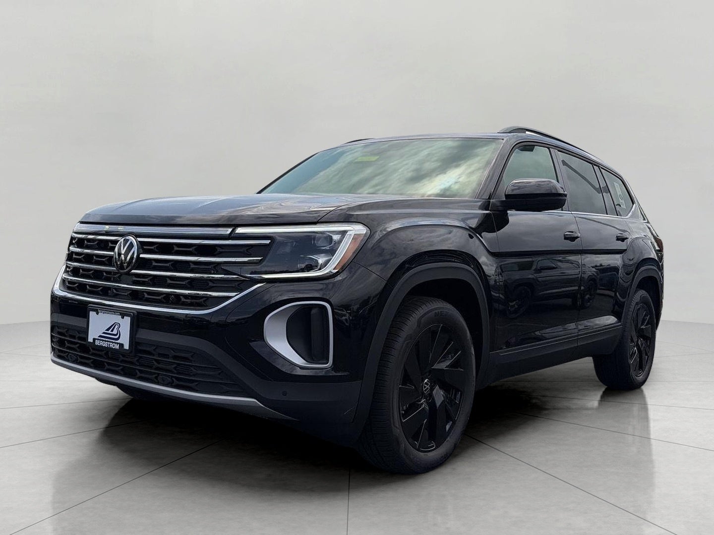 2026 Volkswagen Atlas 2.0T SE w/Technology 4MOTION