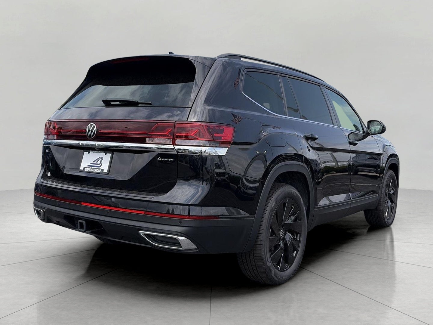 2026 Volkswagen Atlas 2.0T SE w/Technology 4MOTION