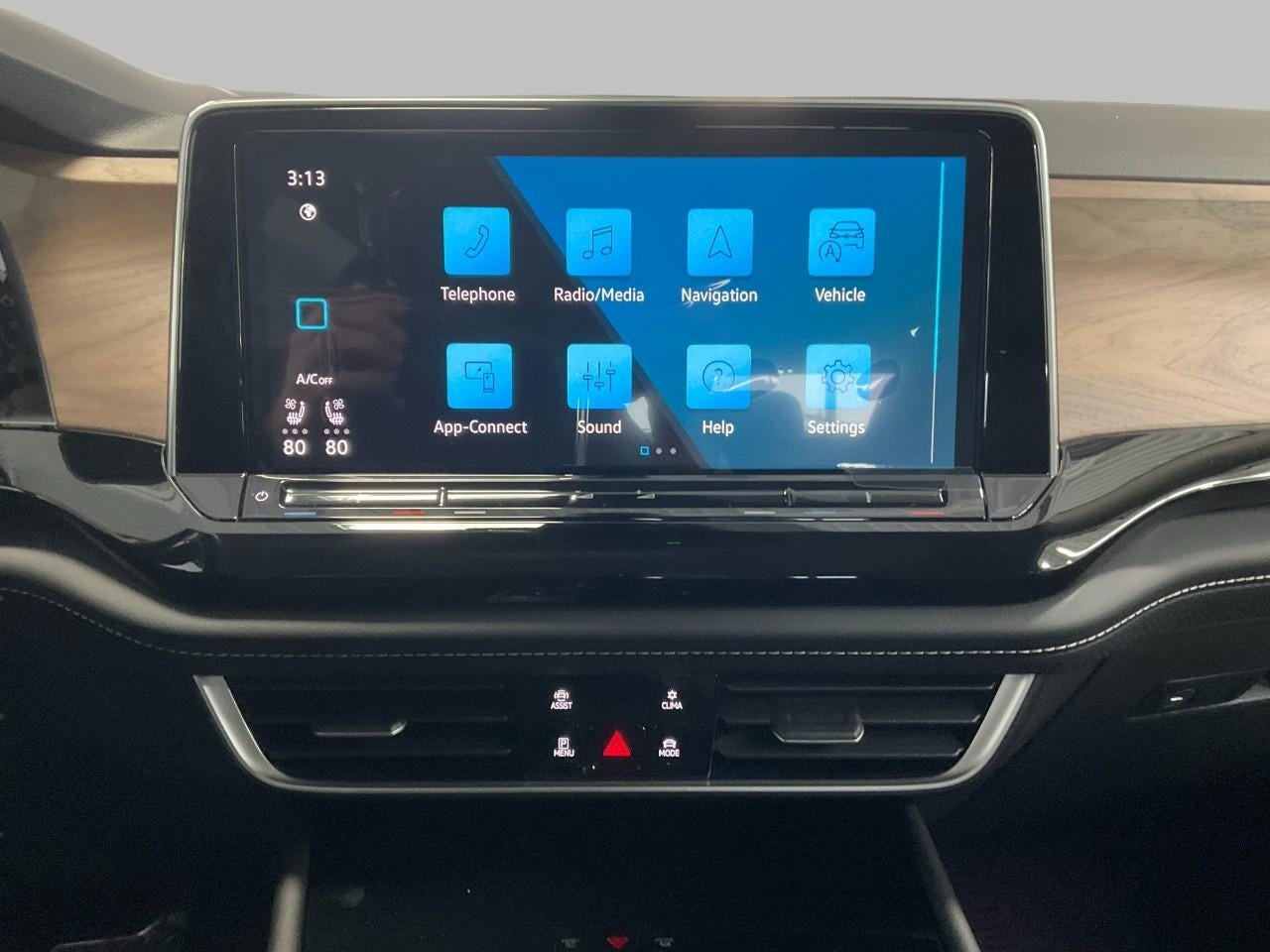 2026 Volkswagen Atlas 2.0T SE w/Technology 4MOTION