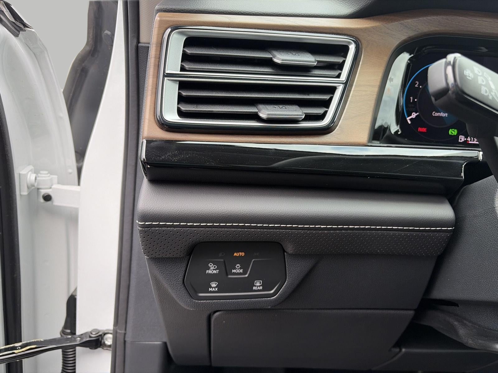 2026 Volkswagen Atlas 2.0T SE w/Technology 4MOTION