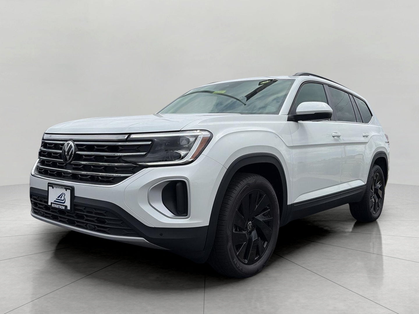2026 Volkswagen Atlas 2.0T SE w/Technology 4MOTION