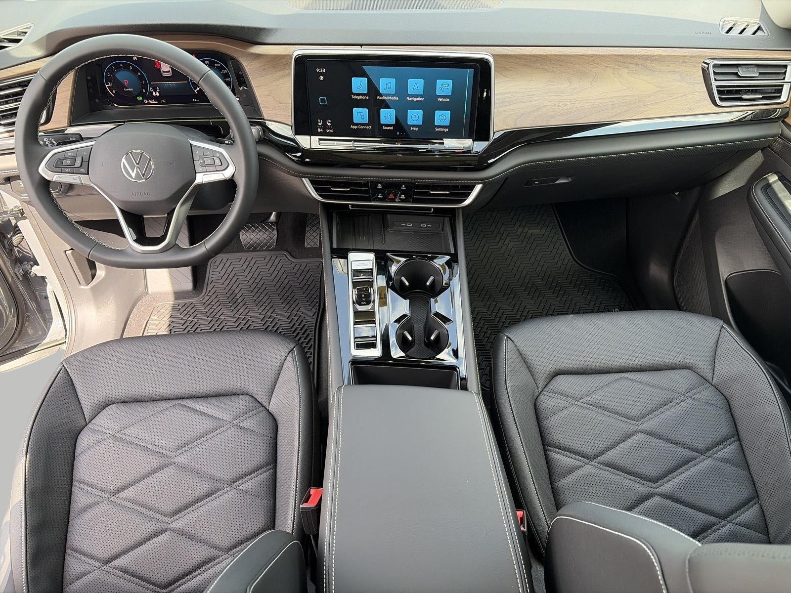 2026 Volkswagen Atlas 2.0T SE w/Technology 4MOTION