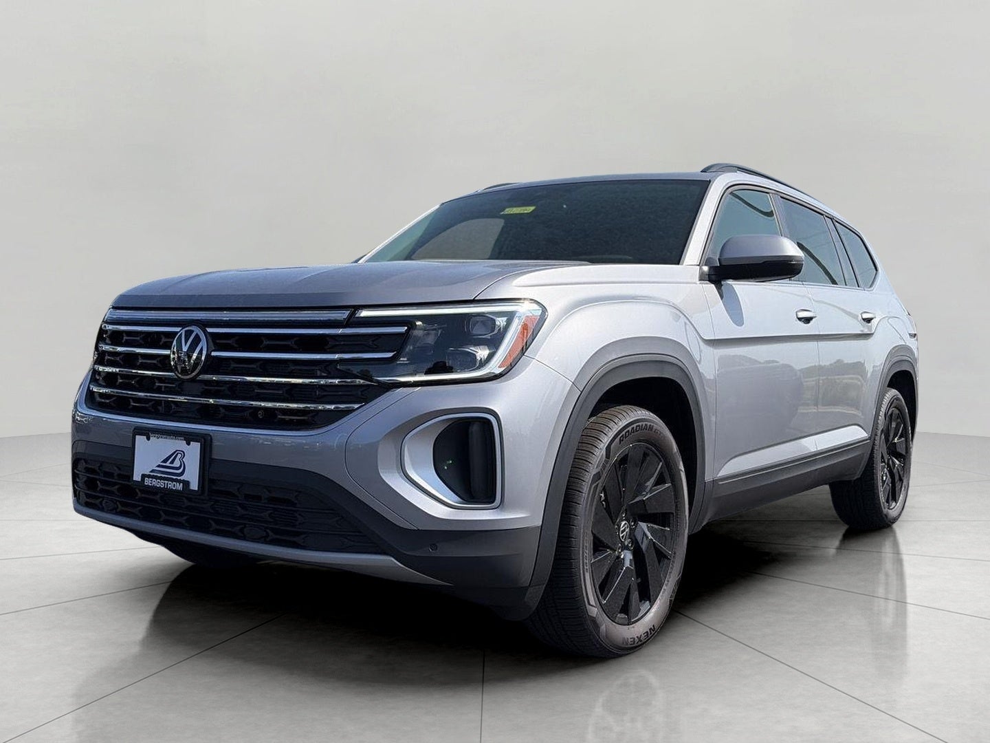 2026 Volkswagen Atlas 2.0T SE w/Technology 4MOTION