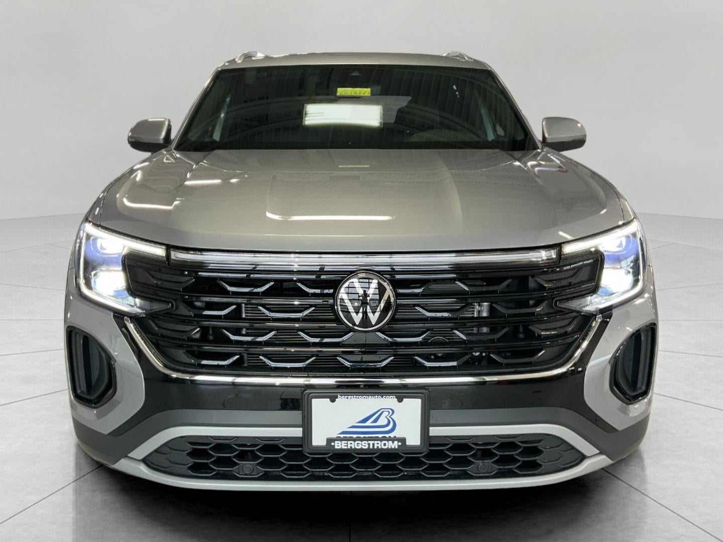 2026 Volkswagen Atlas Cross Sport 2.0T SE 4MOTION