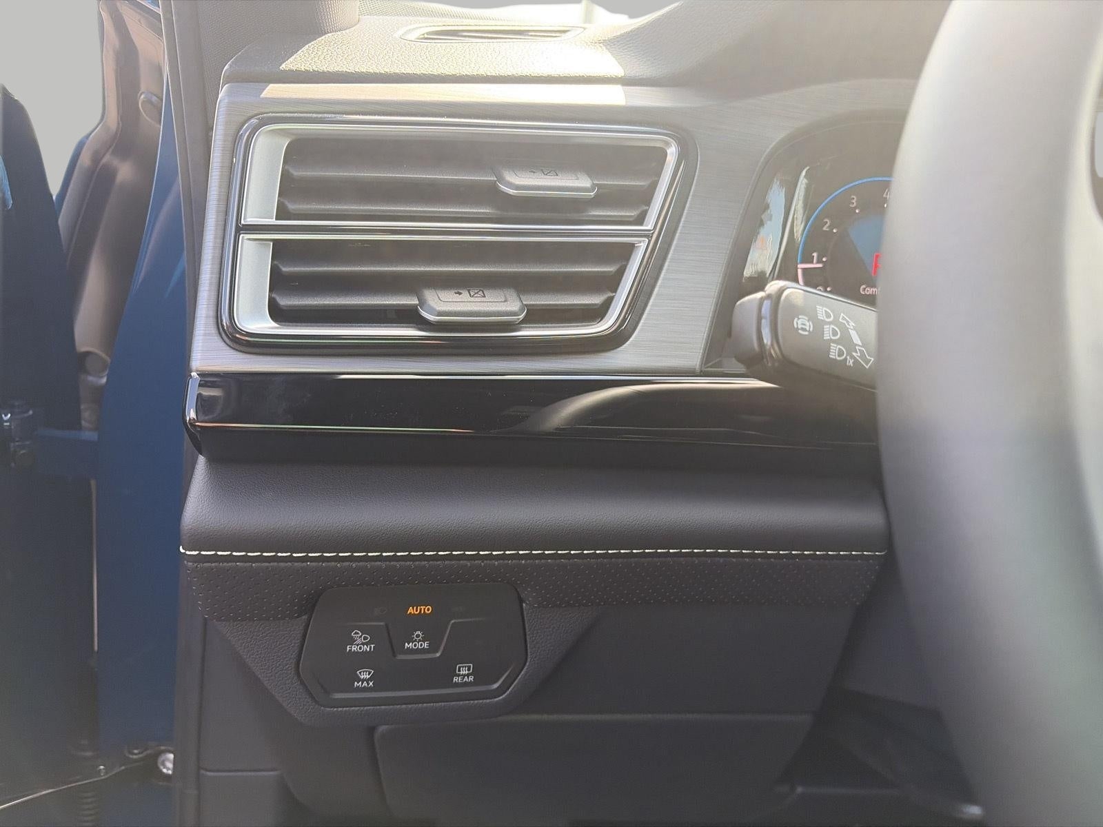2026 Volkswagen Atlas Cross Sport 2.0T SE 4MOTION