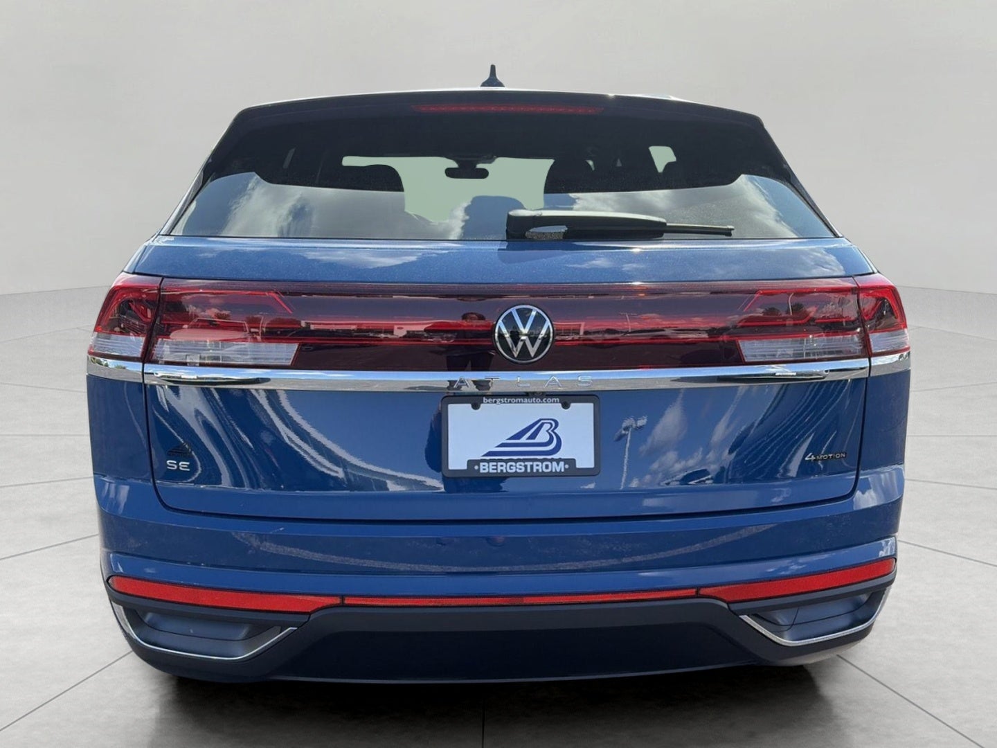 2026 Volkswagen Atlas Cross Sport 2.0T SE 4MOTION