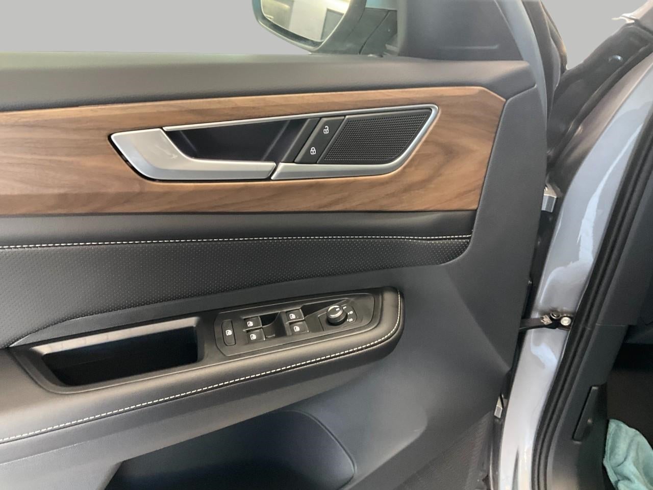 2026 Volkswagen Atlas 2.0T SE 4MOTION