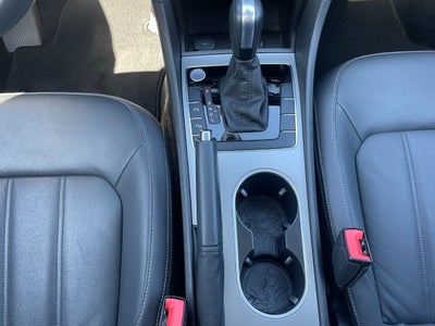 2022 Volkswagen Passat 2.0T Limited Edition Auto