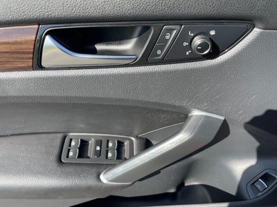 2022 Volkswagen Passat 2.0T Limited Edition Auto