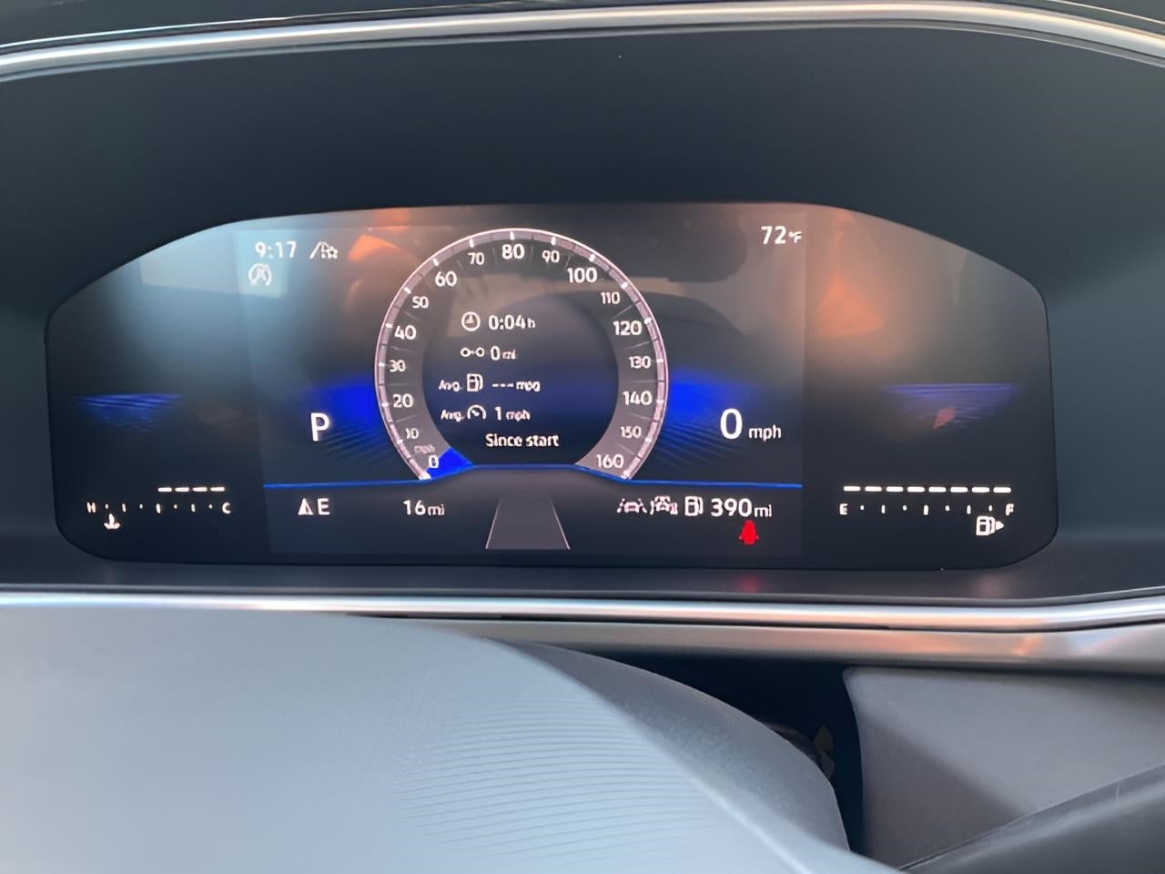 2025 Volkswagen Taos SE Black 4MOTION