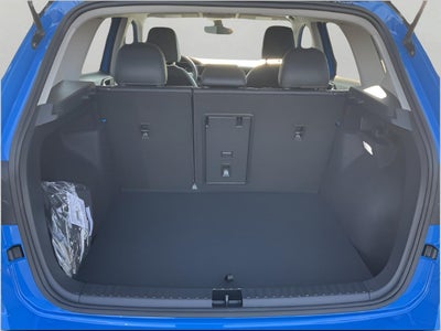 2025 Volkswagen Taos SE Black 4MOTION