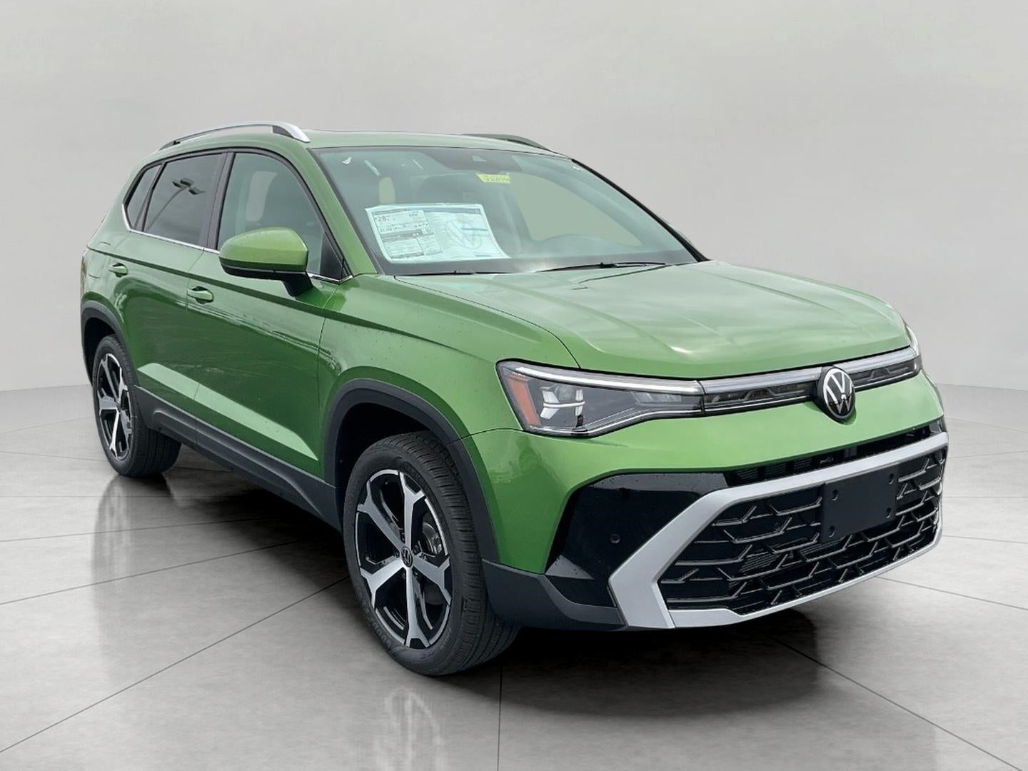 2026 Volkswagen Taos SEL 4MOTION