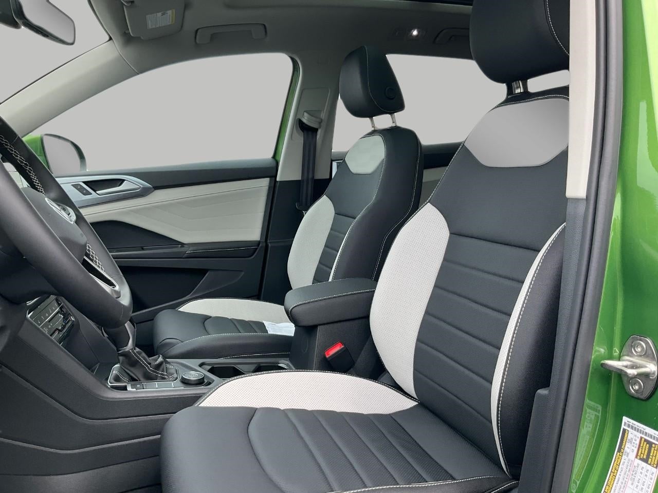2026 Volkswagen Taos SEL 4MOTION