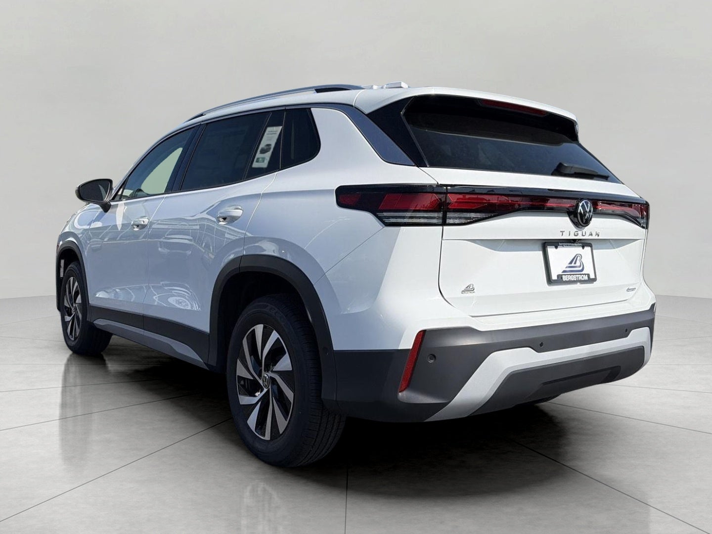 2026 Volkswagen Tiguan S 4MOTION
