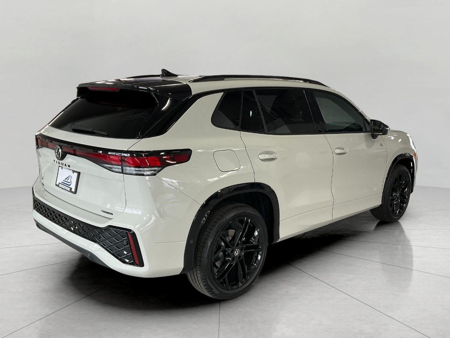 2026 Volkswagen Tiguan SE R-Line Black 4MOTION