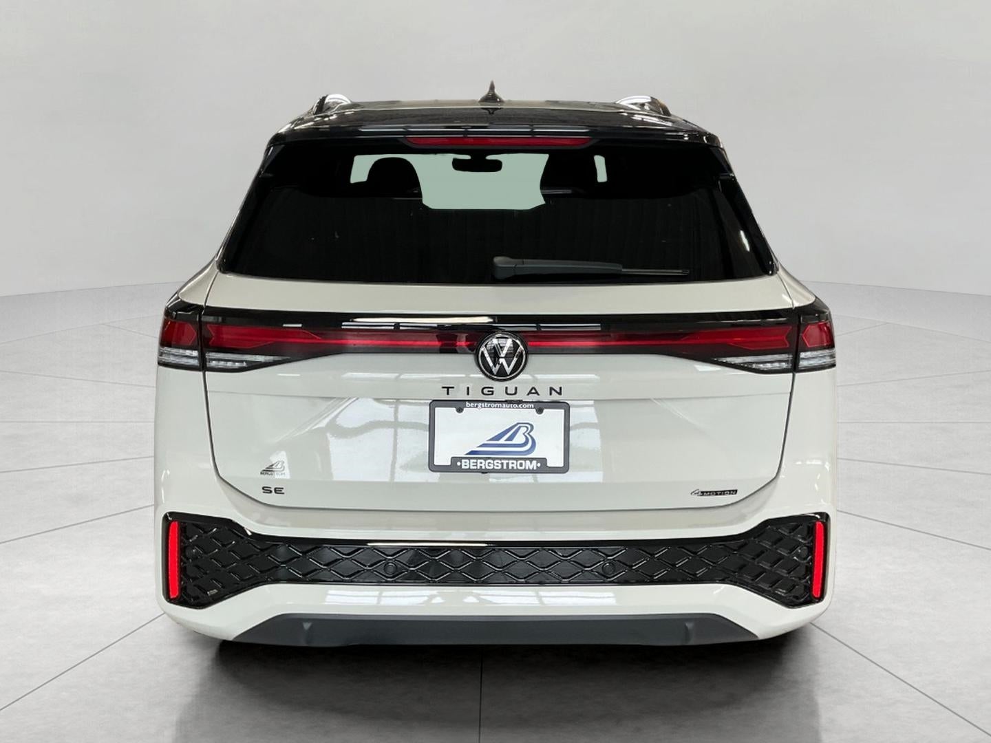 2026 Volkswagen Tiguan SE R-Line Black 4MOTION