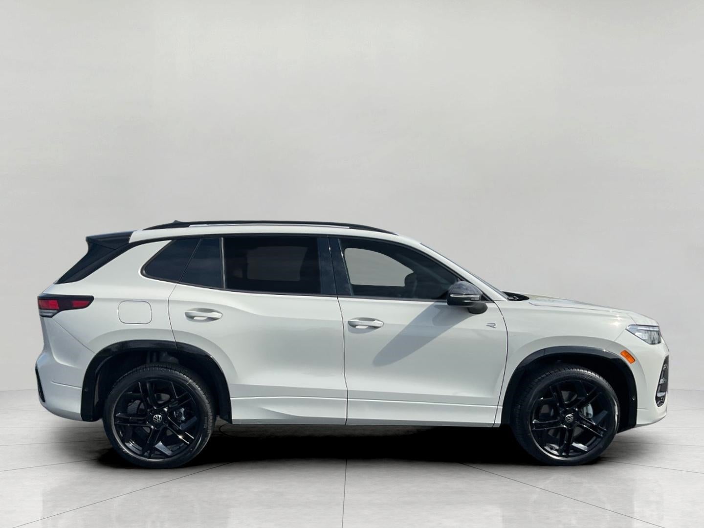 2026 Volkswagen Tiguan SE R-Line Black 4MOTION