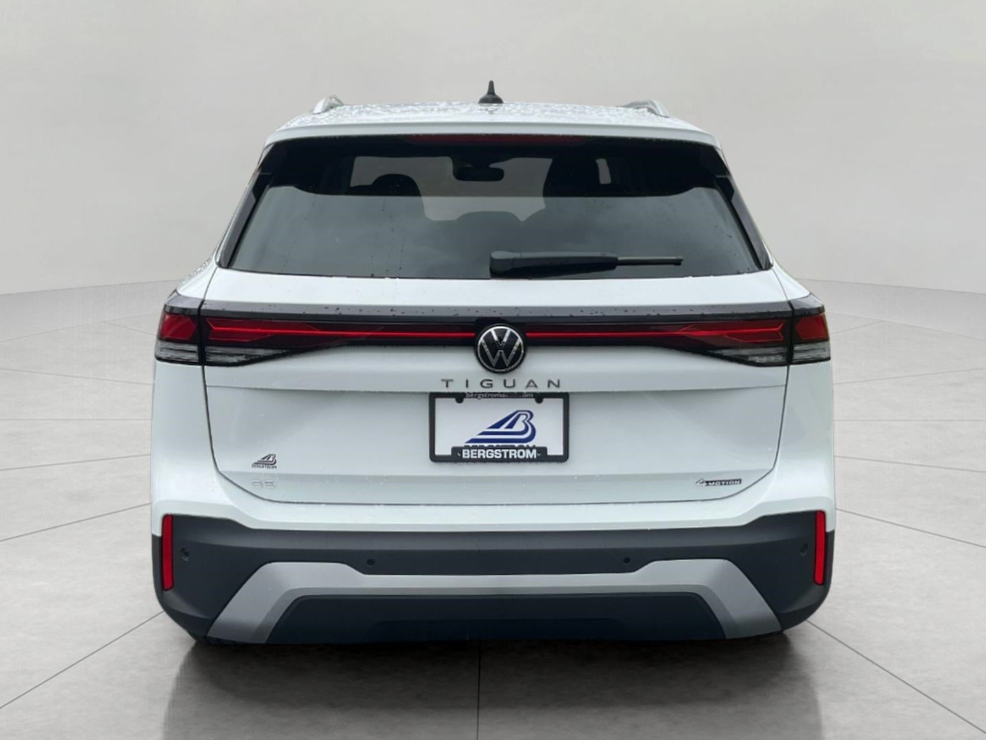 2026 Volkswagen Tiguan SE 4MOTION