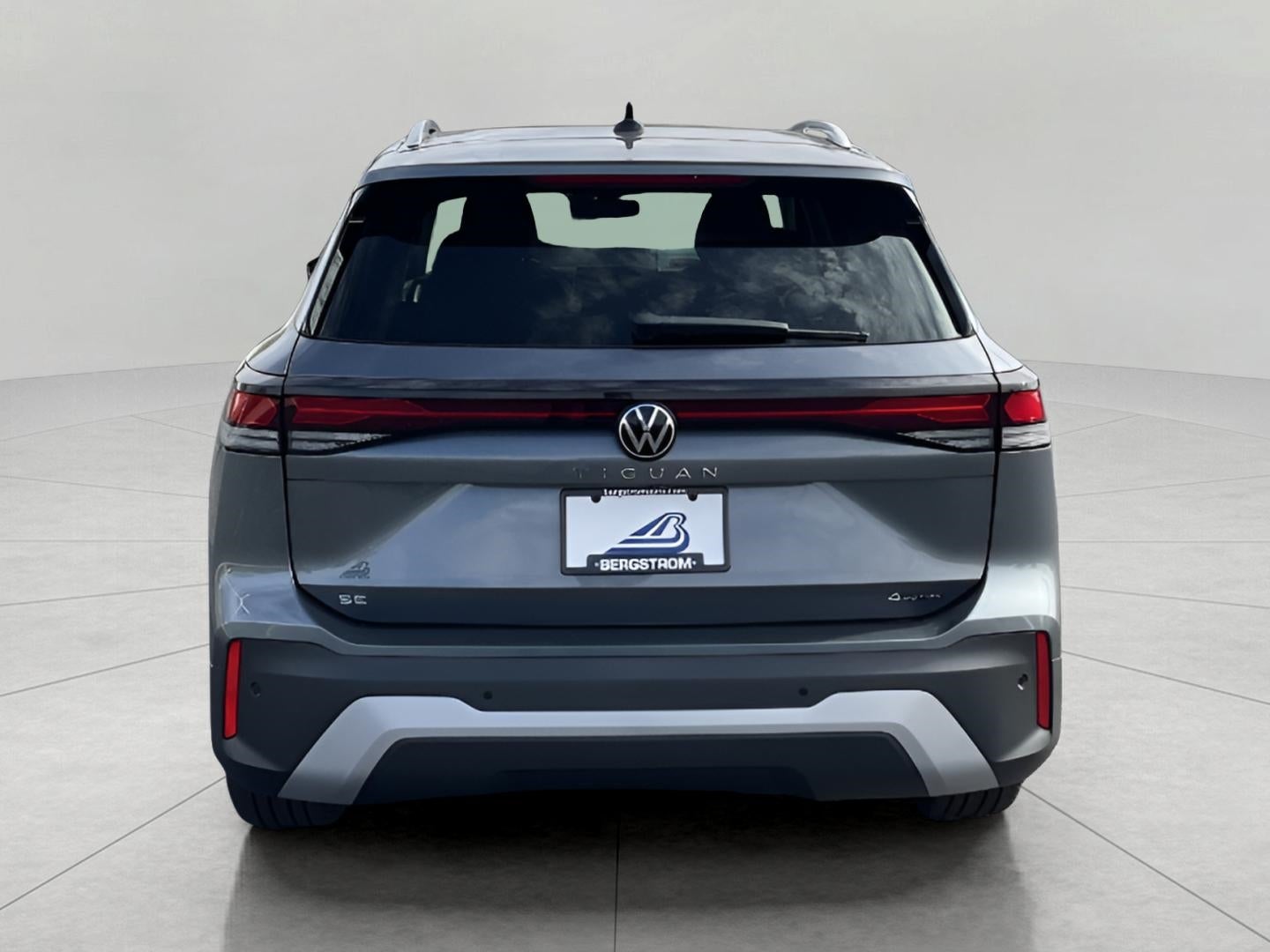2025 Volkswagen Tiguan 2.0T SE 4MOTION
