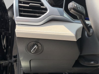 2026 Volkswagen Taos SE 4MOTION