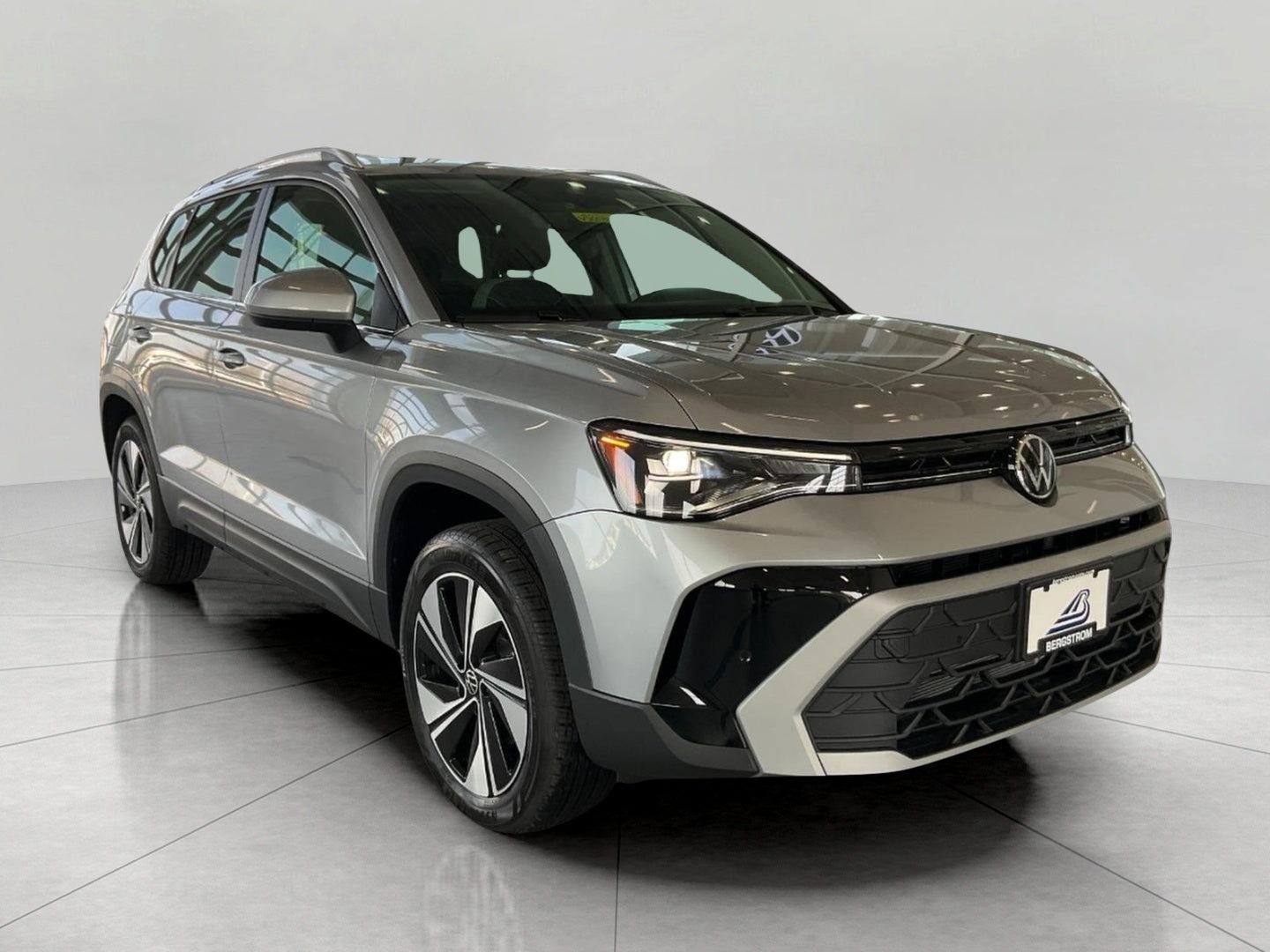 2026 Volkswagen Taos SE 4MOTION