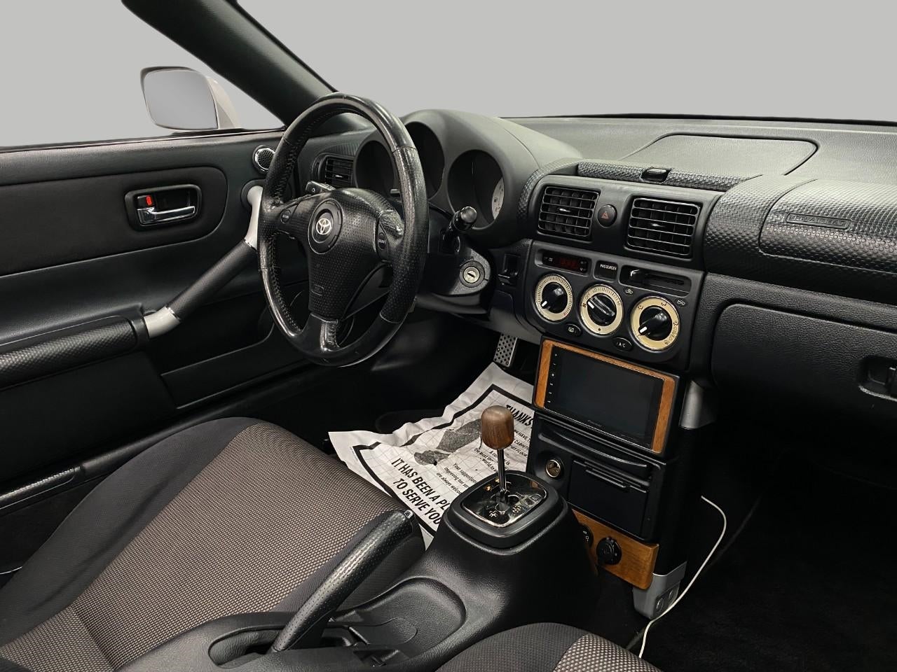 2004 Toyota MR2 Spyder 2dr Conv Manual