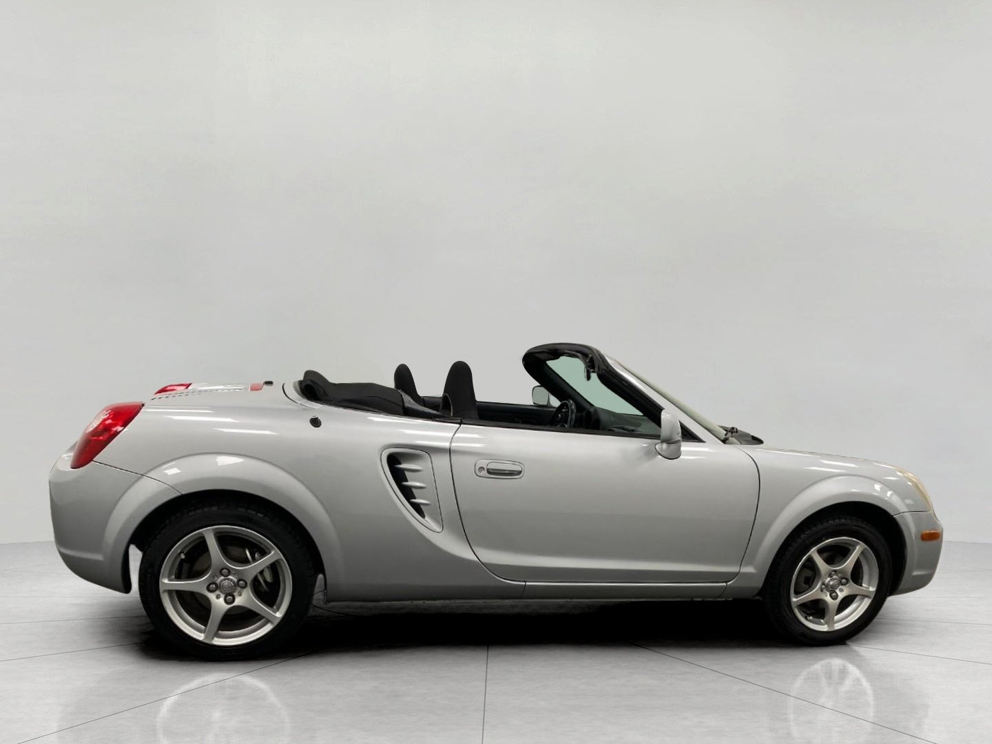 2004 Toyota MR2 Spyder 2dr Conv Manual