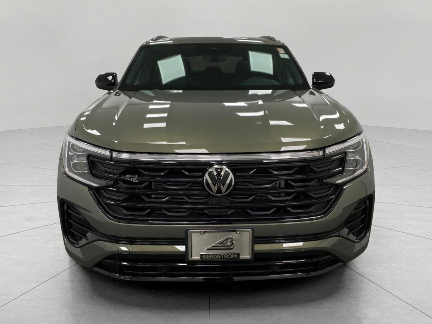 2026 Volkswagen Atlas Cross Sport 2.0T SEL R-Line Black 4MOTION