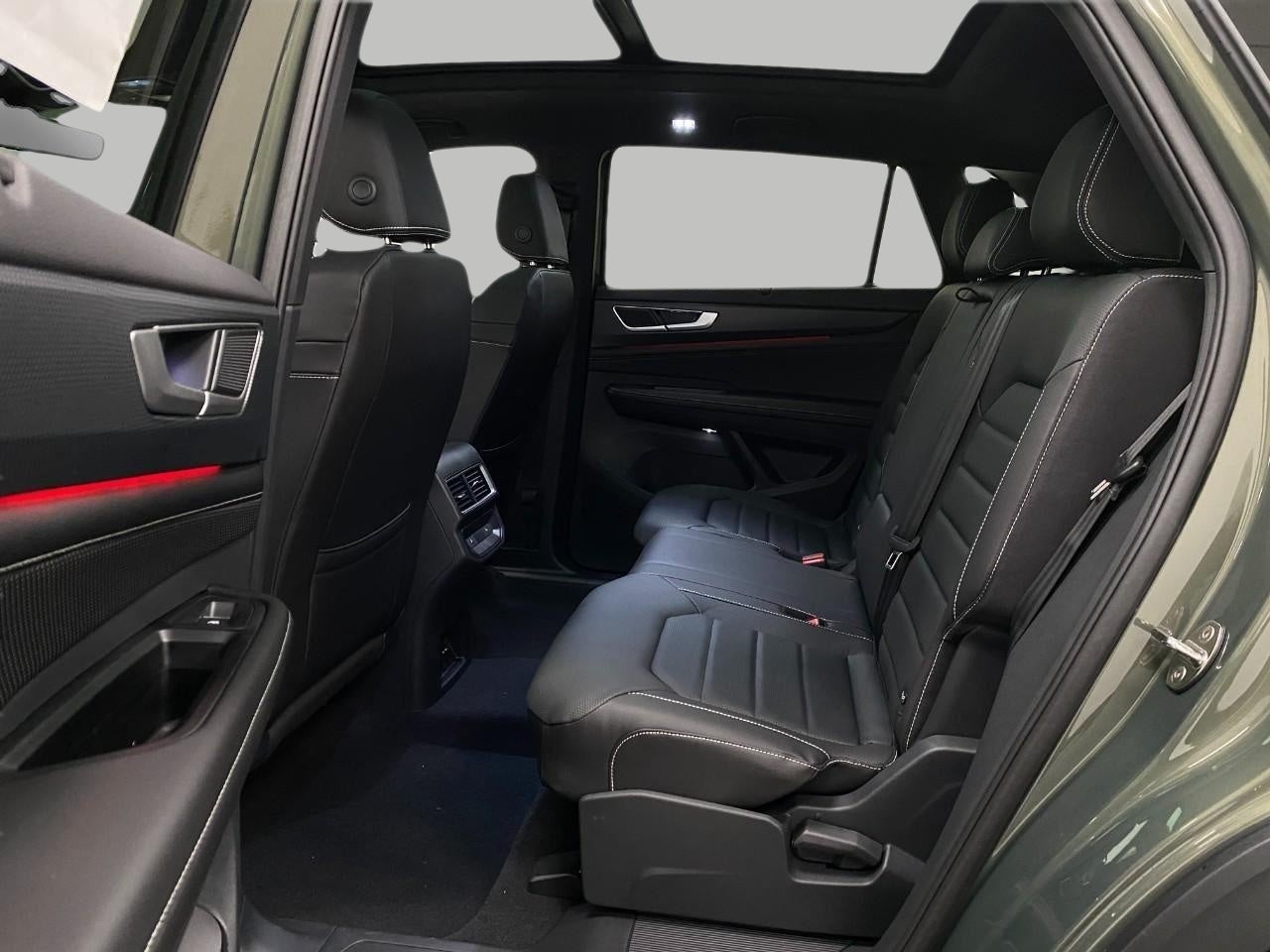 2026 Volkswagen Atlas Cross Sport 2.0T SEL R-Line Black 4MOTION