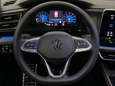 2026 Volkswagen Atlas Cross Sport 2.0T SEL R-Line Black 4MOTION
